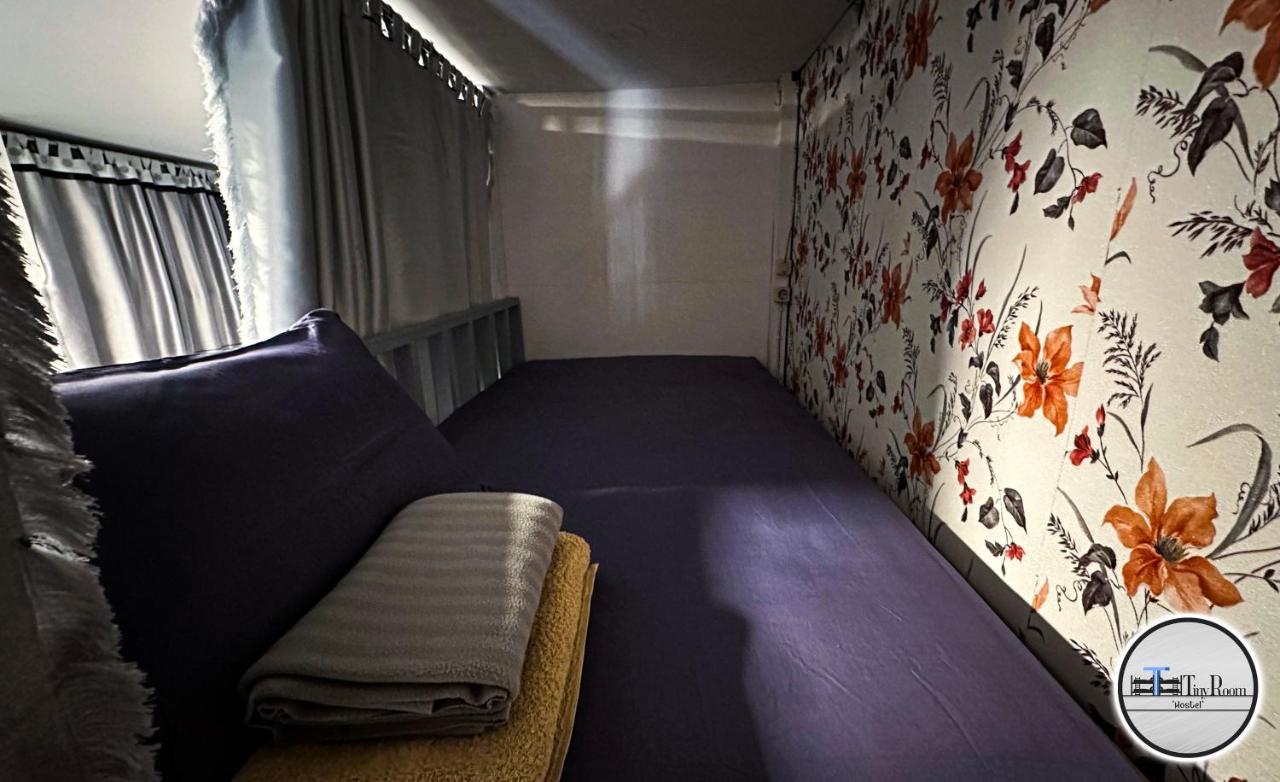 Tiny Room Hostel Toyapakeh ภายนอก รูปภาพ